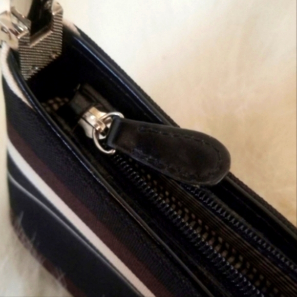 Kate Spade New York Handbag - Picture 4 of 7